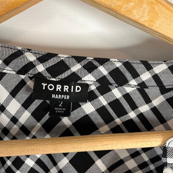 Torrid Harper Womens Tunic Shirt Top Size 2X Black White Plaid Checks Button Up - Picture 5 of 9